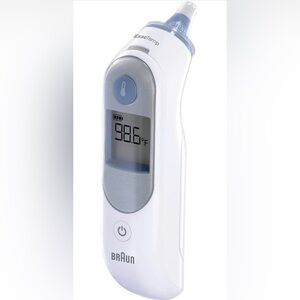 Braun ThermoScan 5 Ear Thermometer - NEW